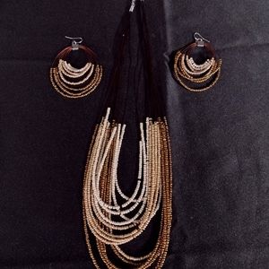 Necklace and earrings set